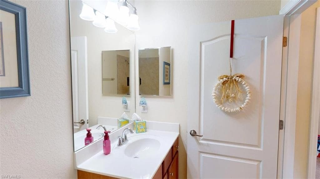 2571 Laurentina LN-15