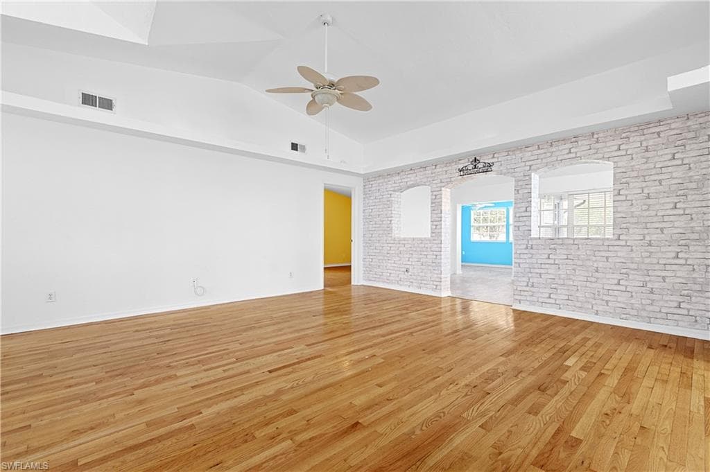 3319 Clubview DR-6