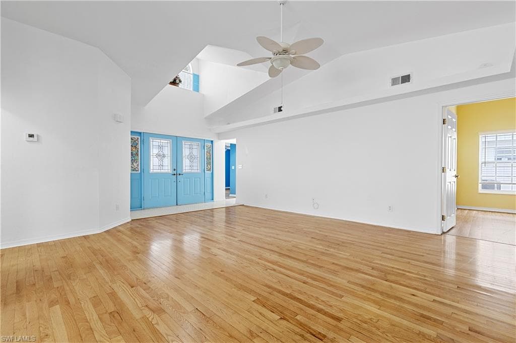 3319 Clubview DR-12