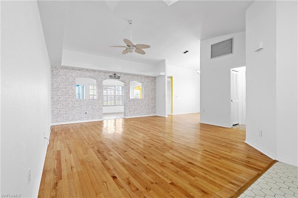 3319 Clubview DR-5