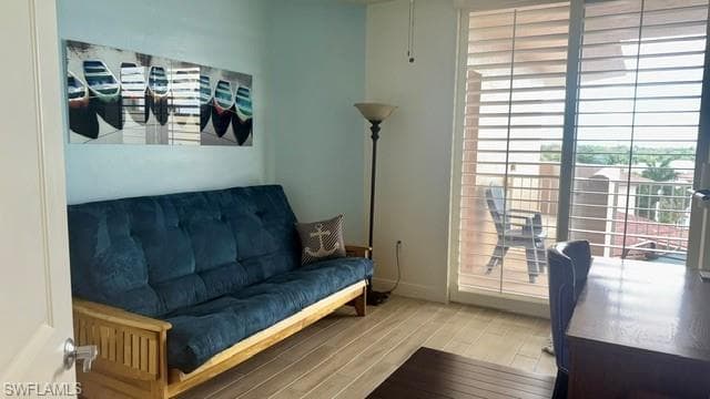 2090 W 1st ST 609-19