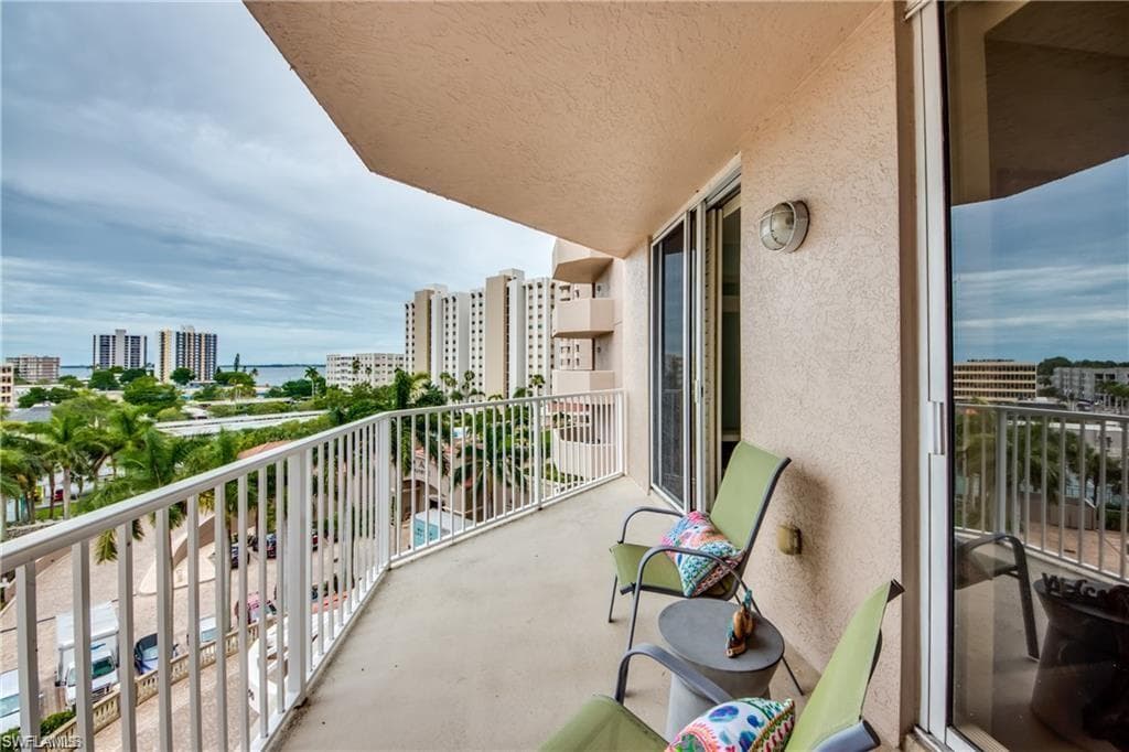 2090 W 1st ST 609-24