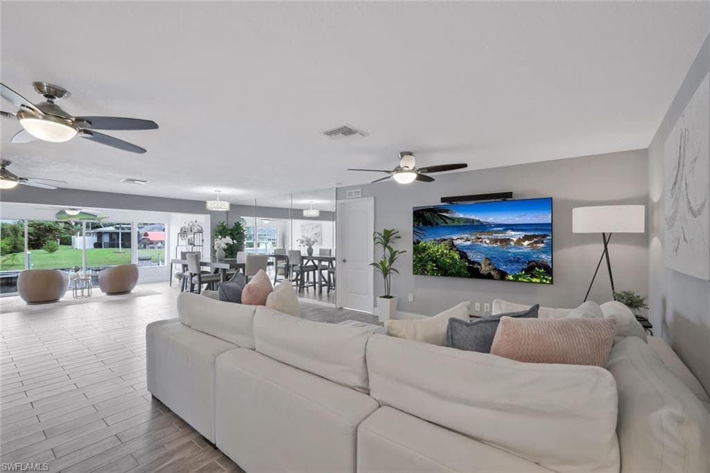 5943 Baker CT-11