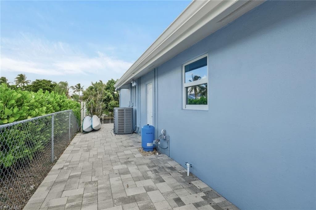 5943 Baker CT-40