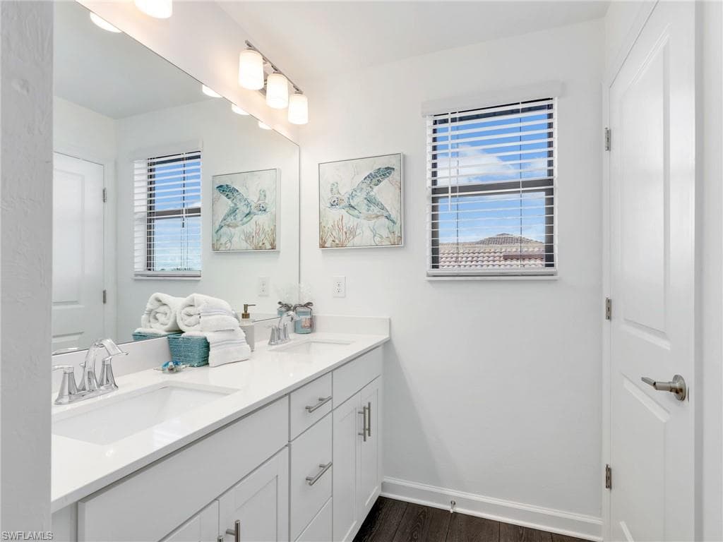 20195 Hartford BLVD-23