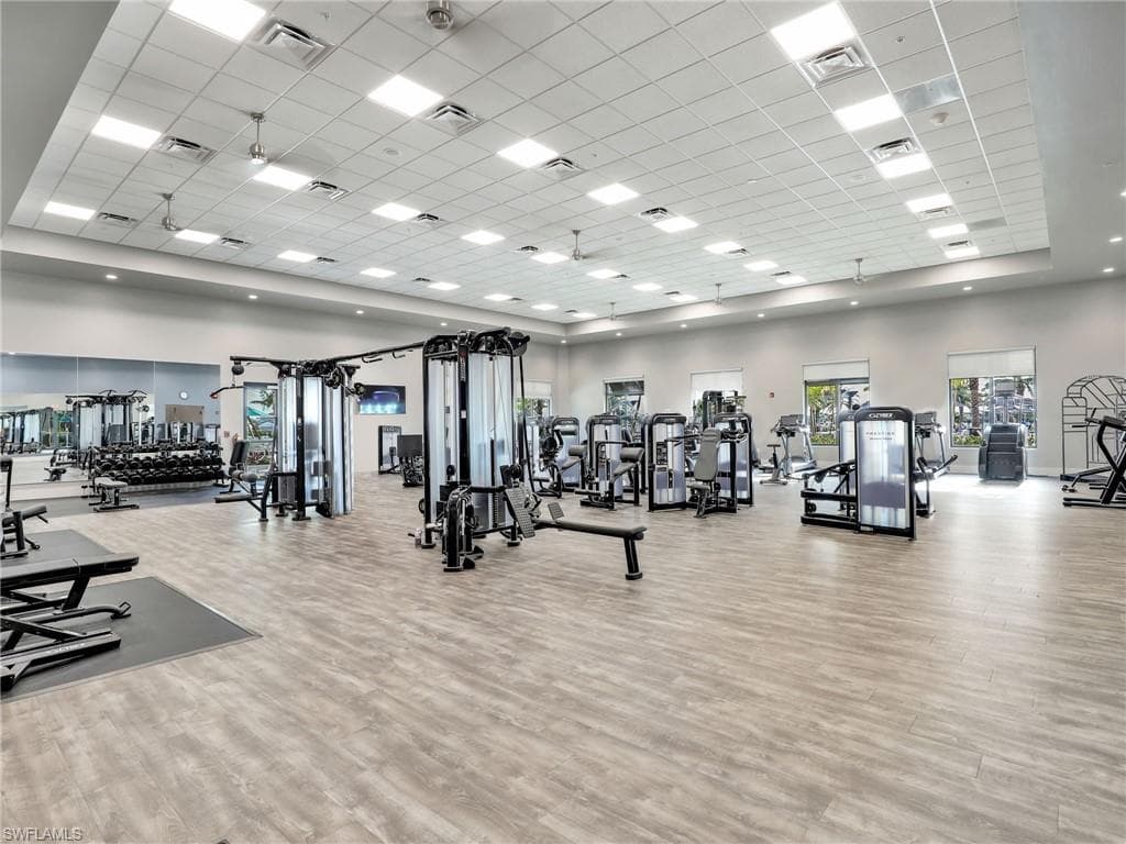 20195 Hartford BLVD-47