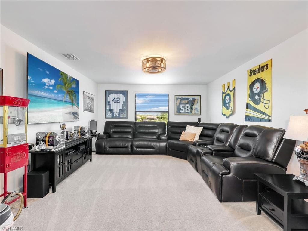 20195 Hartford BLVD-21