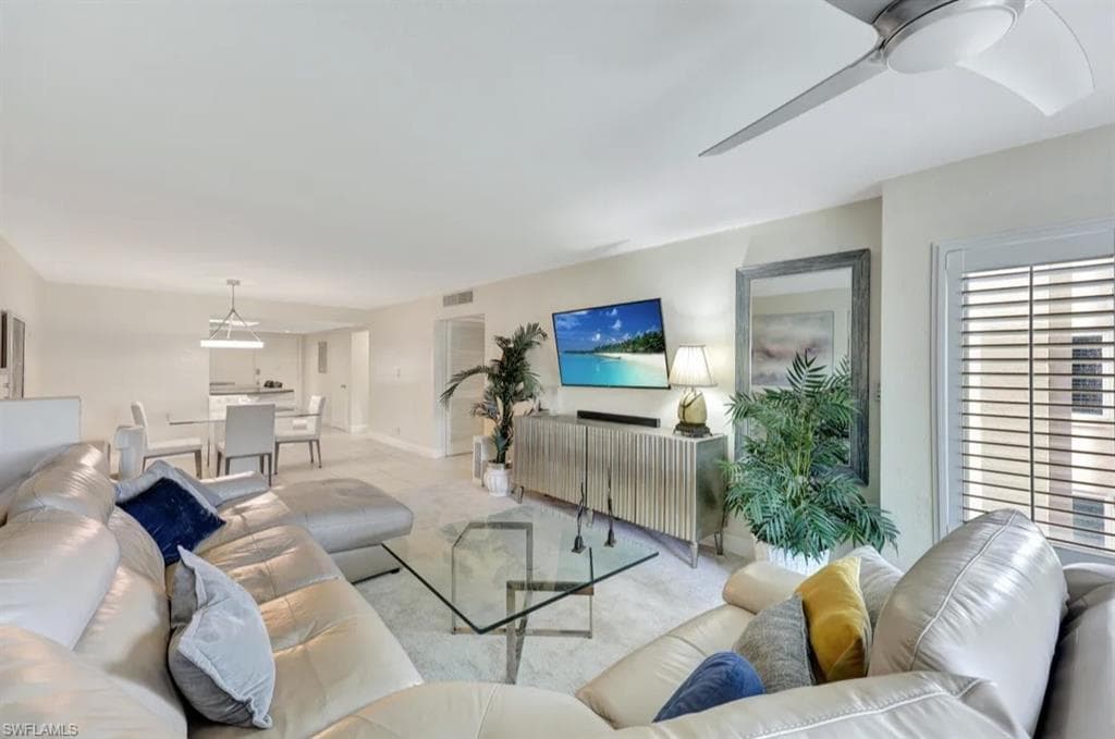 2264 Winkler AVE 204-1