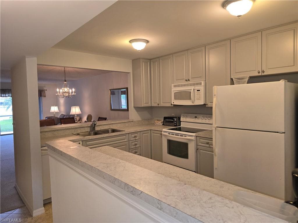 5622 Woodmere Lake CIR B102-18