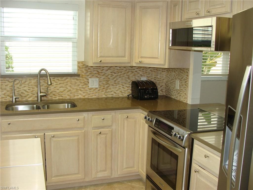 15348 Wimborne LN 3-8