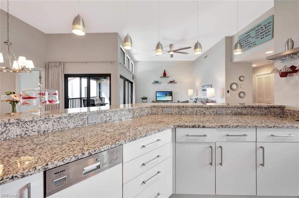 583 Beachwalk CIR Q-203-16