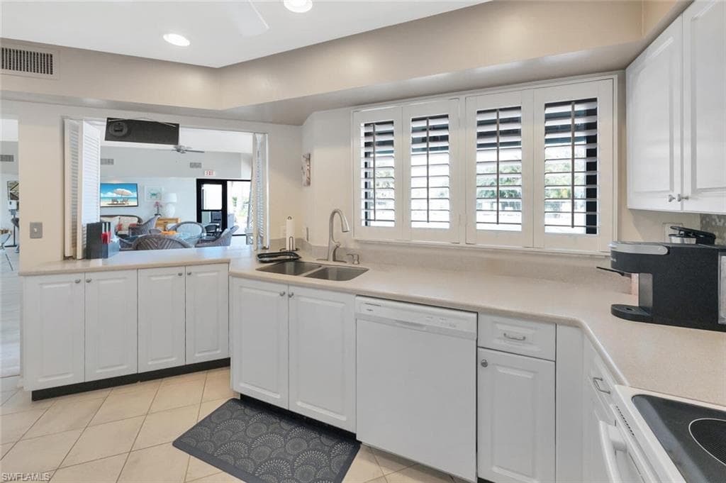 583 Beachwalk CIR Q-203-37