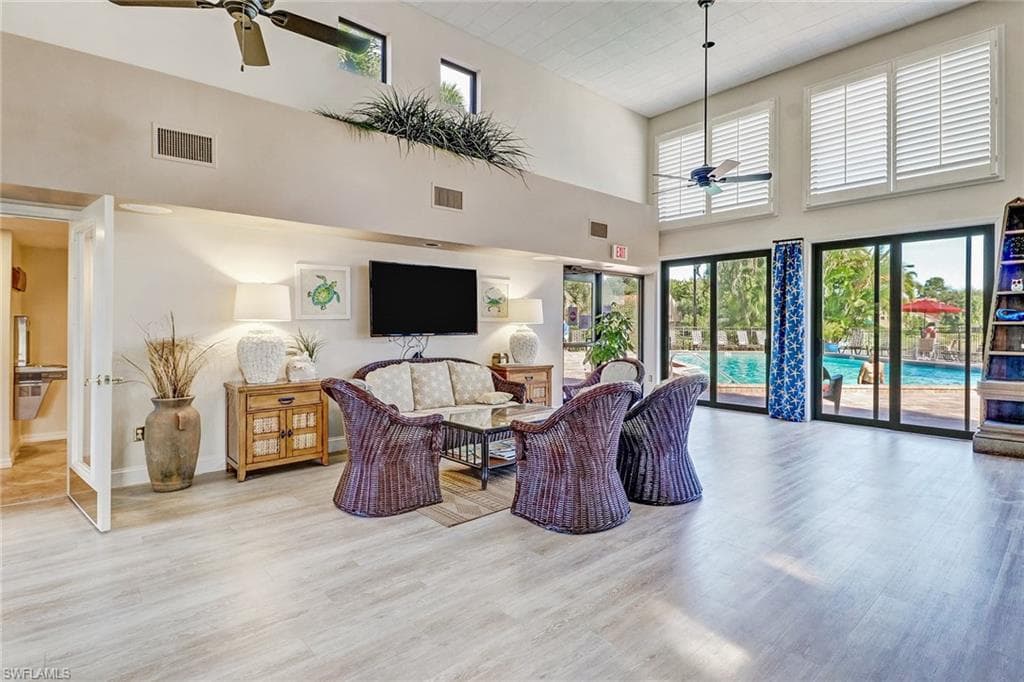 583 Beachwalk CIR Q-203-35