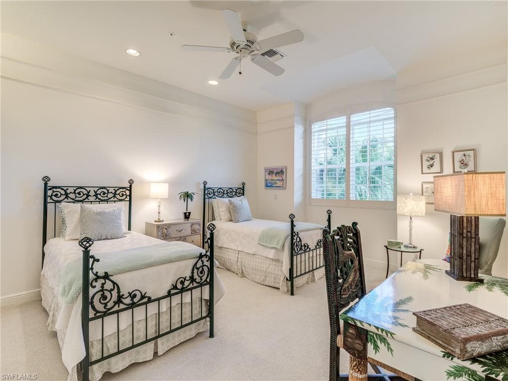 16770 Captiva DR-34