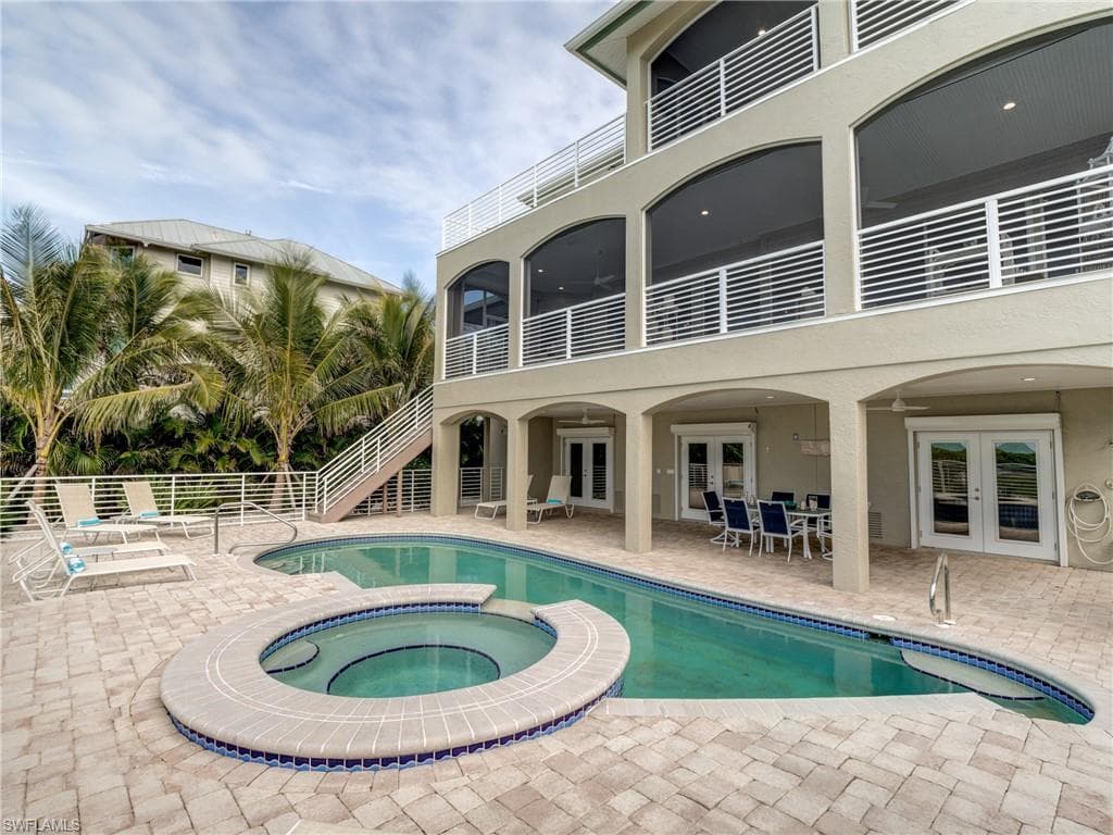 16770 Captiva DR-39