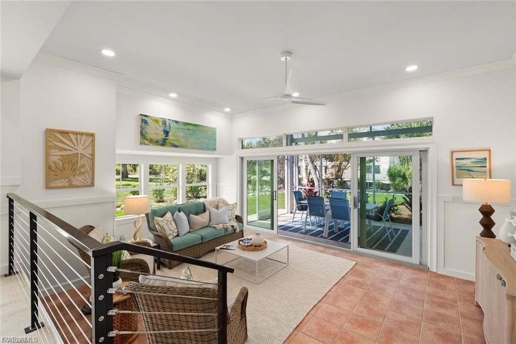 1163 Seagrape LN-17