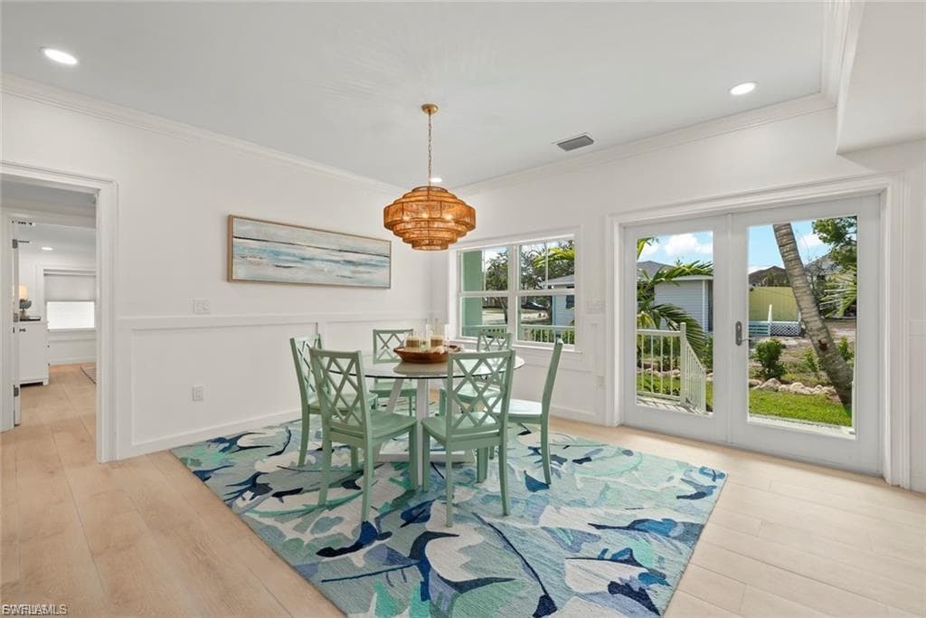 1163 Seagrape LN-14