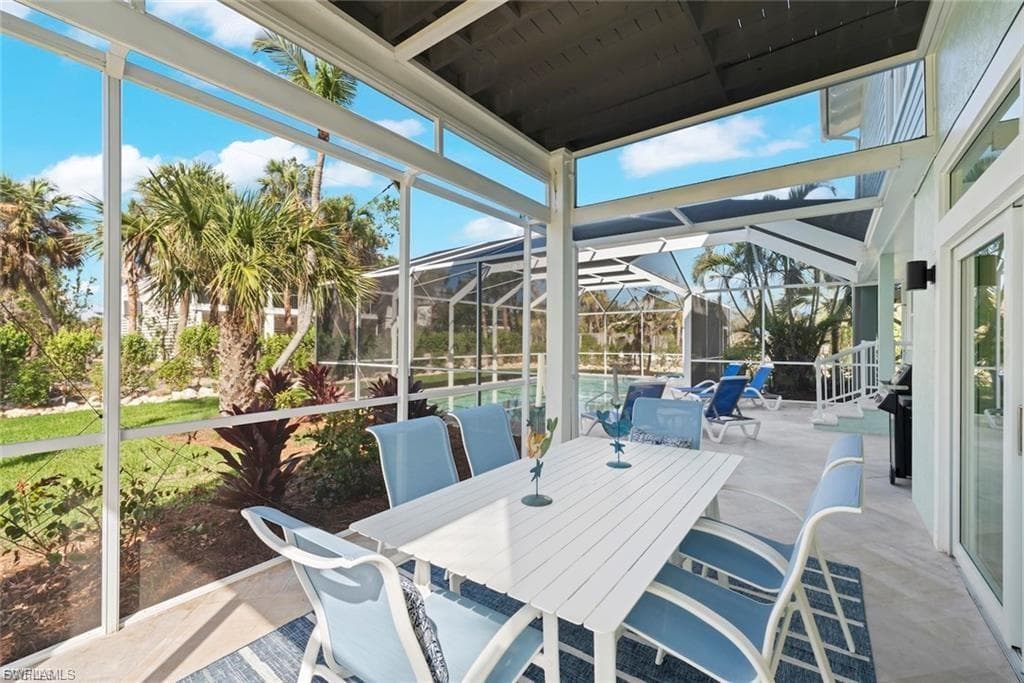 1163 Seagrape LN-44