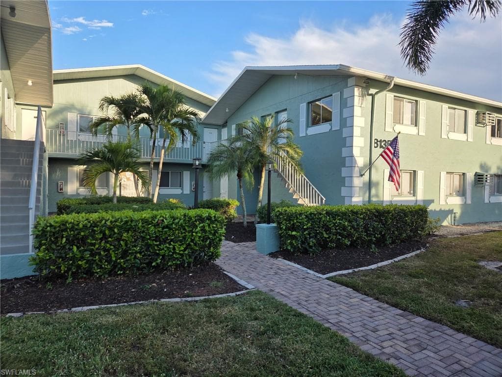 8135 Country RD 206-1
