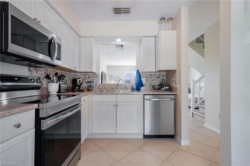 25480 Cockleshell DR 1005-12