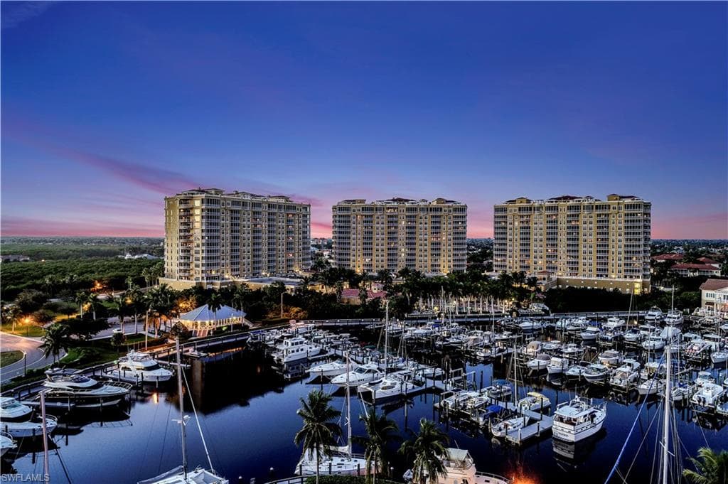 6081 Silver King BLVD 501-17