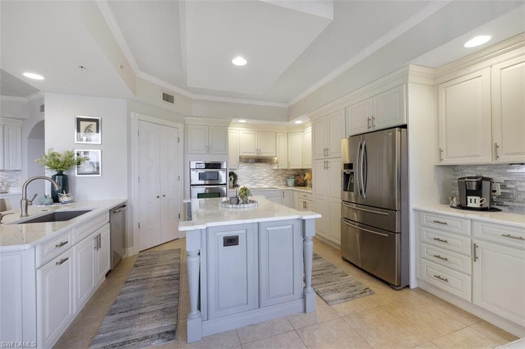 6081 Silver King BLVD 501-34