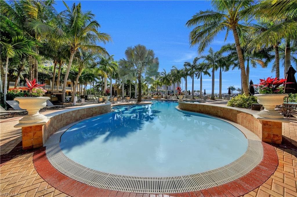 6081 Silver King BLVD 501-38