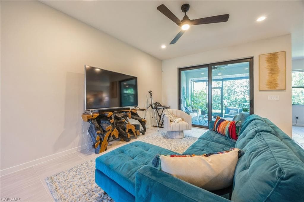 13057 Pembroke DR-7