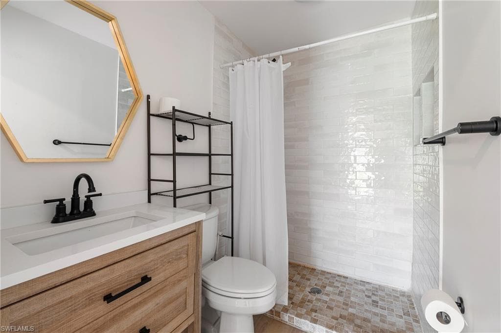 2432 Washington AVE-23