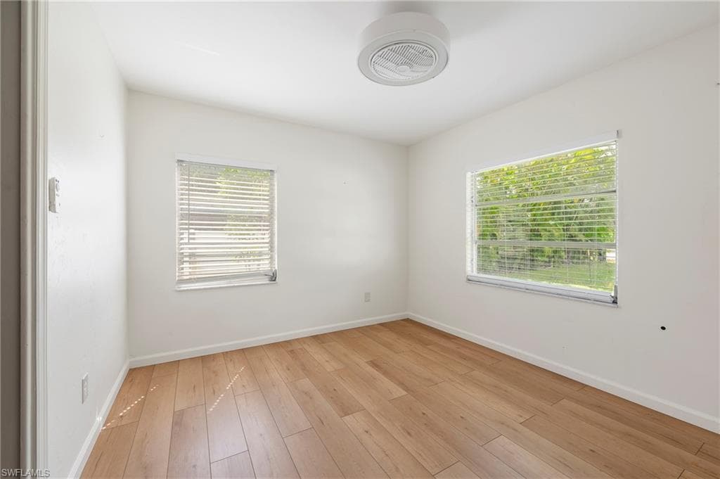 2432 Washington AVE-14