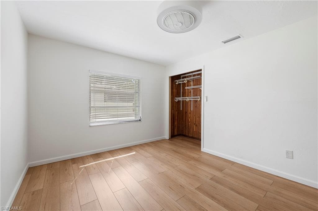 2432 Washington AVE-15