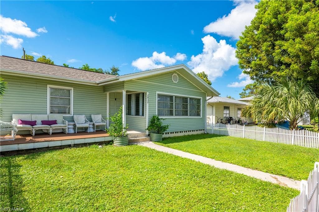 2432 Washington AVE-4