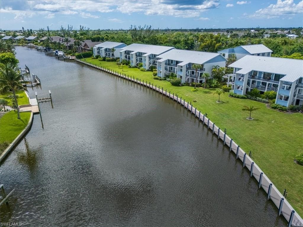 1250 Tennisplace CT C25-18