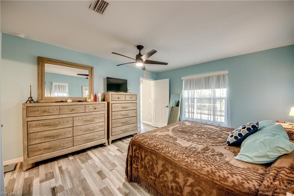 445 Donora BLVD-26