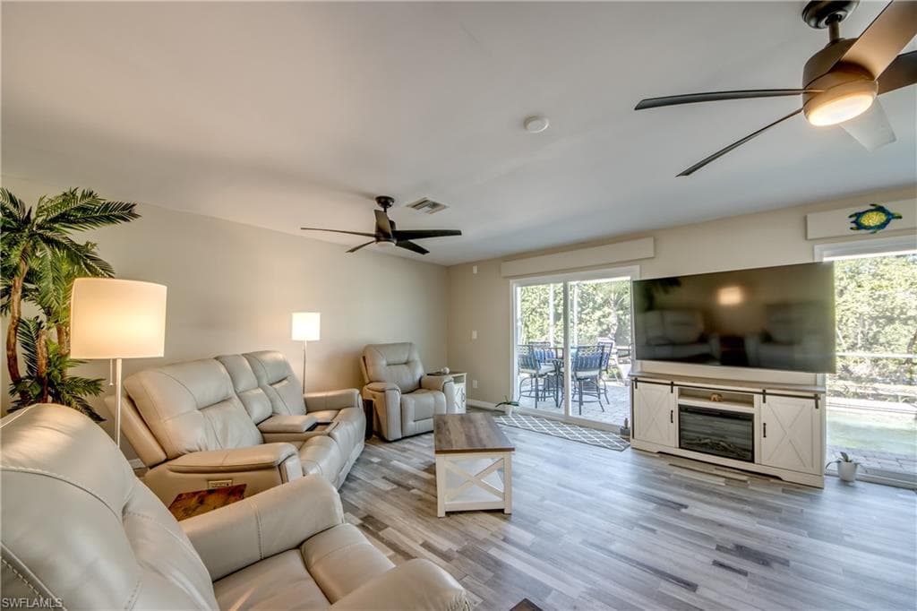 445 Donora BLVD-20