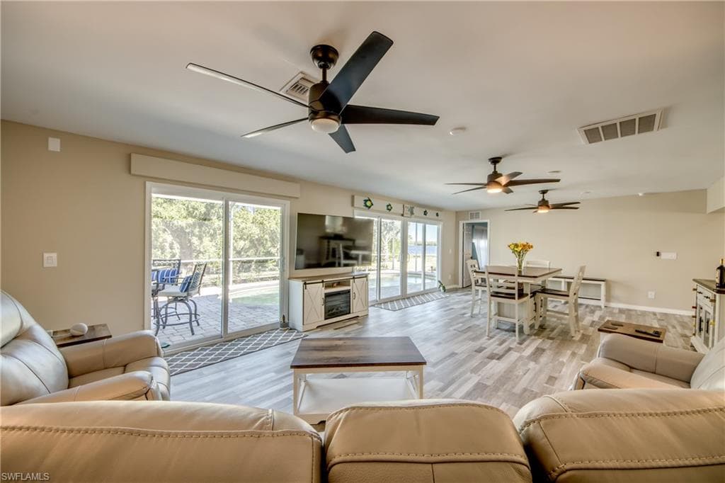 445 Donora BLVD-21