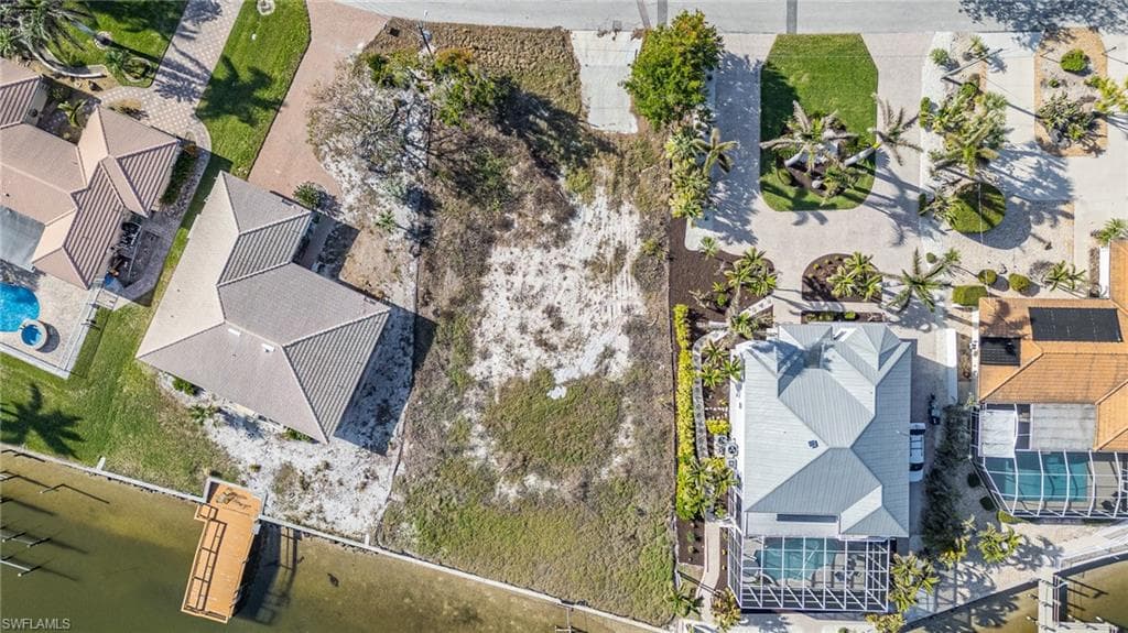 5636 Williams DR-9