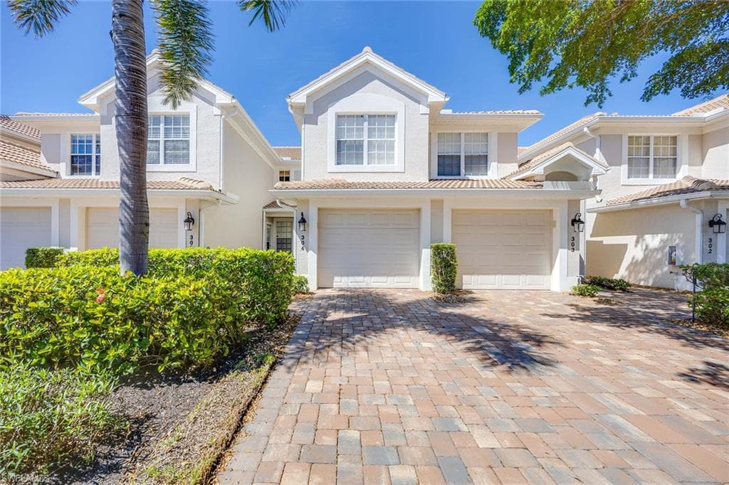 23526 Sandycreek TER 304-1