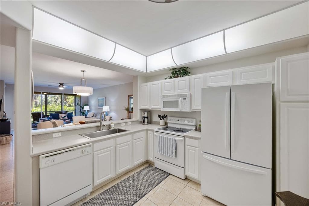 23526 Sandycreek TER 304-14