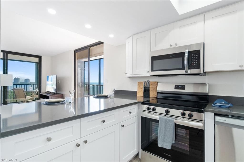 26225 Hickory BLVD PHB-4