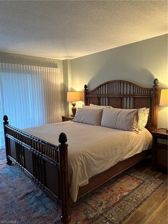 1300 Gulf Shore BLVD N 304-20