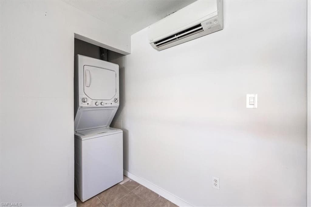 681/683 95th AVE N-12