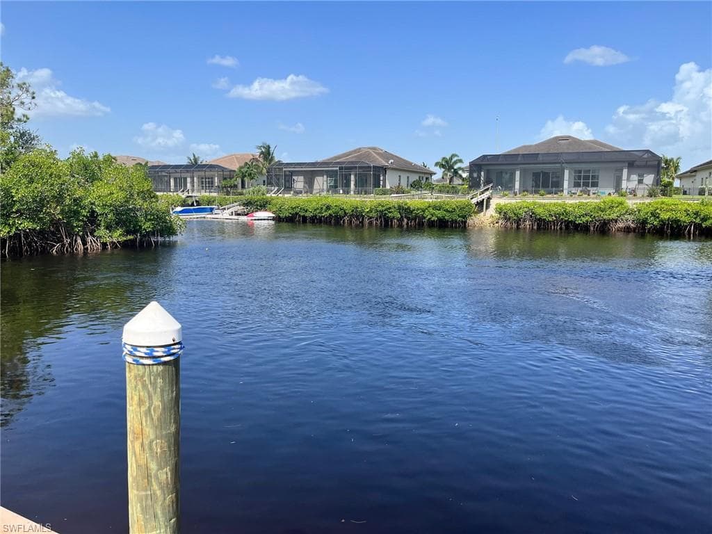 6156 Lake Front DR-17