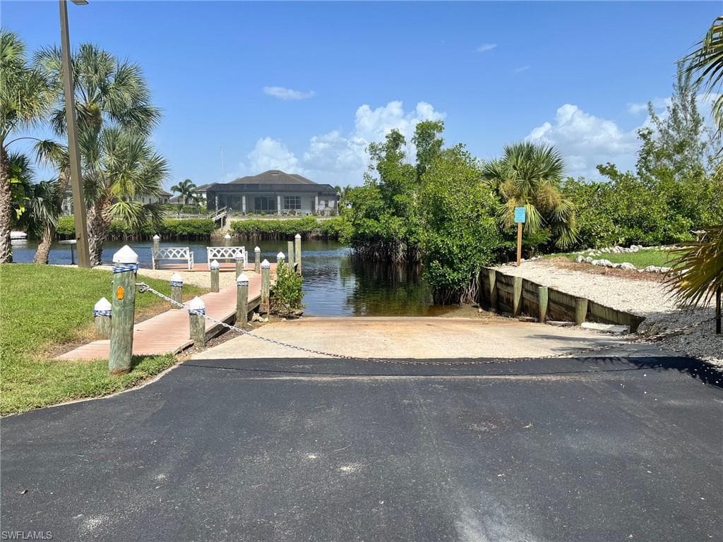 6156 Lake Front DR-16