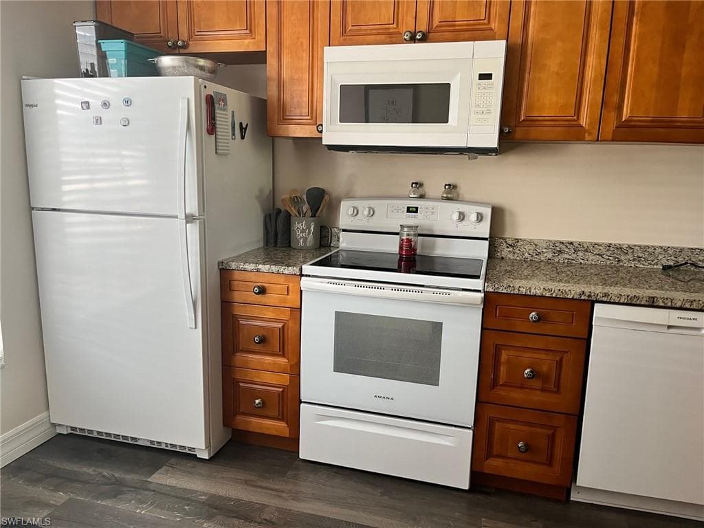 6156 Lake Front DR-3