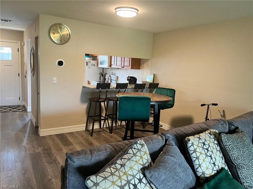 6156 Lake Front DR-5