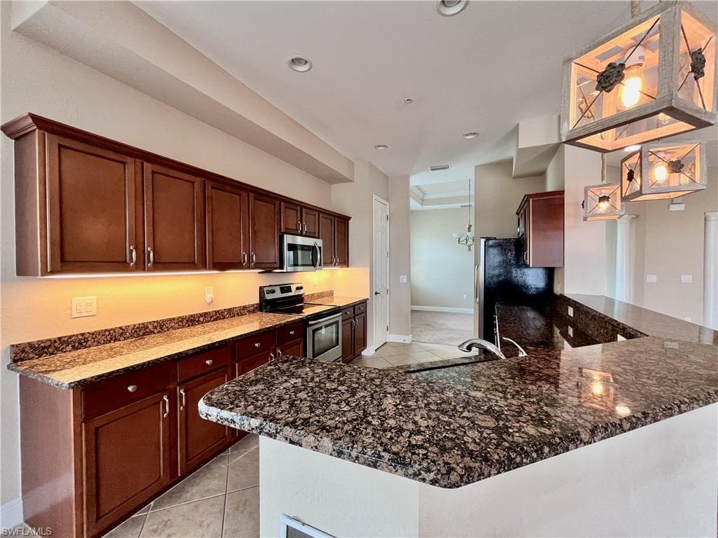 174 Shadroe Cove CIR 1004-13