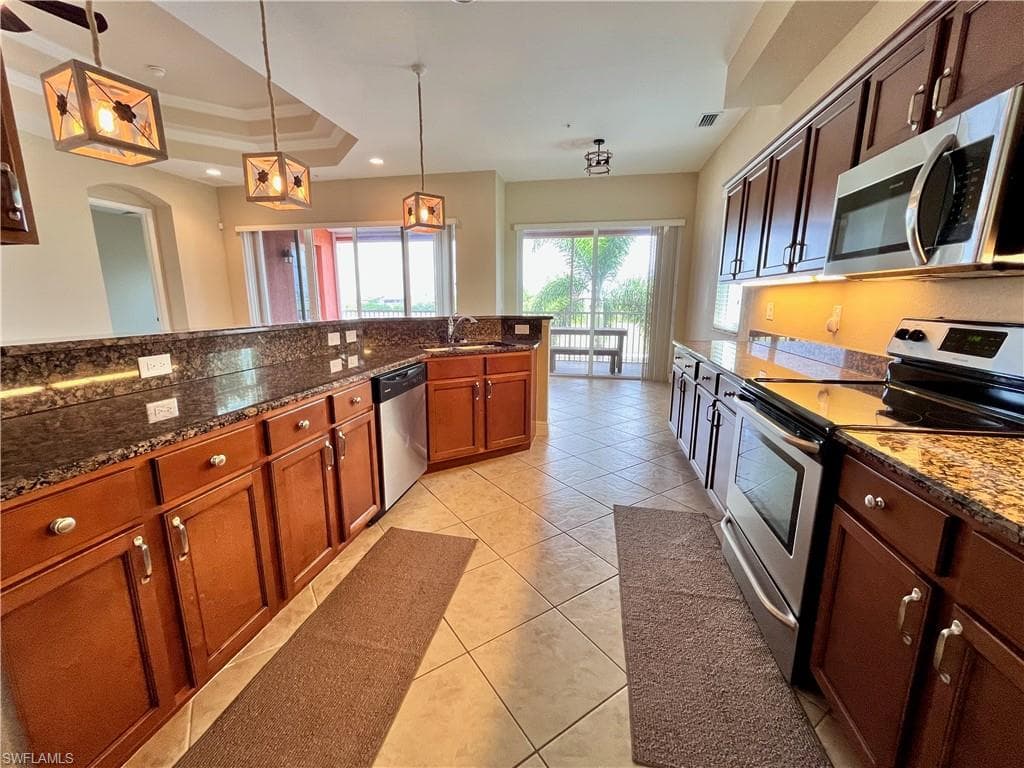 174 Shadroe Cove CIR 1004-12