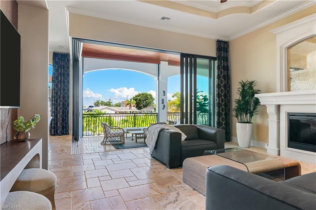18291 Deep Passage LN-9