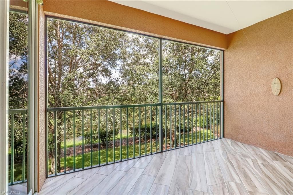 10037 Heather LN 403-23